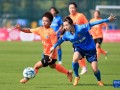 四十岁学足球晚吗女，四十岁学足球晚吗女生