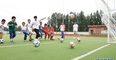 踢足球能进大学吗男生多吗，踢足球能进大学吗男生多吗知乎